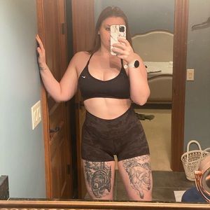 Green Camo Lululemon Align Shorts 6’ Size 6